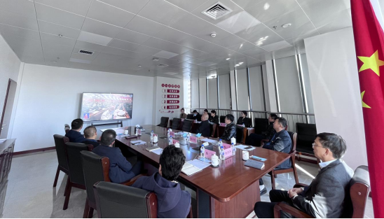 集团各公司各部门收看大会盛况